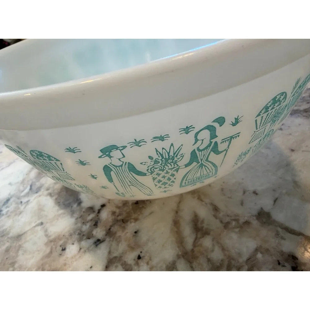 Pyrex Mixing Bowl Butterprint 2.5 Qt Turquoise 403 Amish Vintage Milk Glass #403